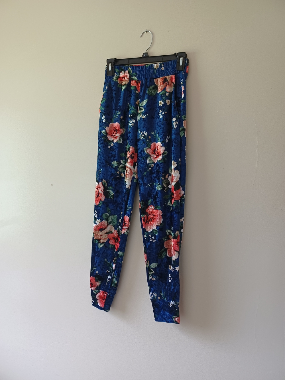 NWOT Monteau Navy Floral Jogger Pants with Pink Blooms